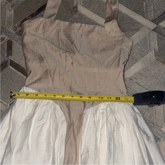 SAMMI HALTER MIDI DRESS - SAND/WHITE - Picture 4 of 7